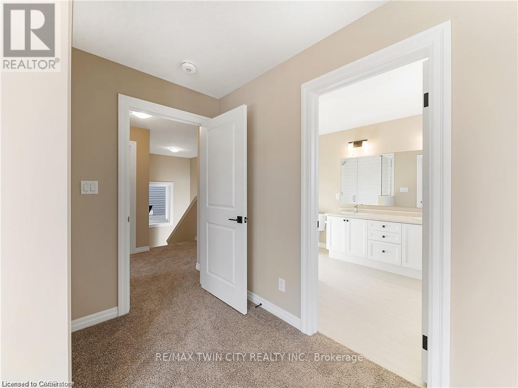 168 Otterbein Road, Kitchener, Ontario  N2B 0A8 - Photo 29 - X12378786