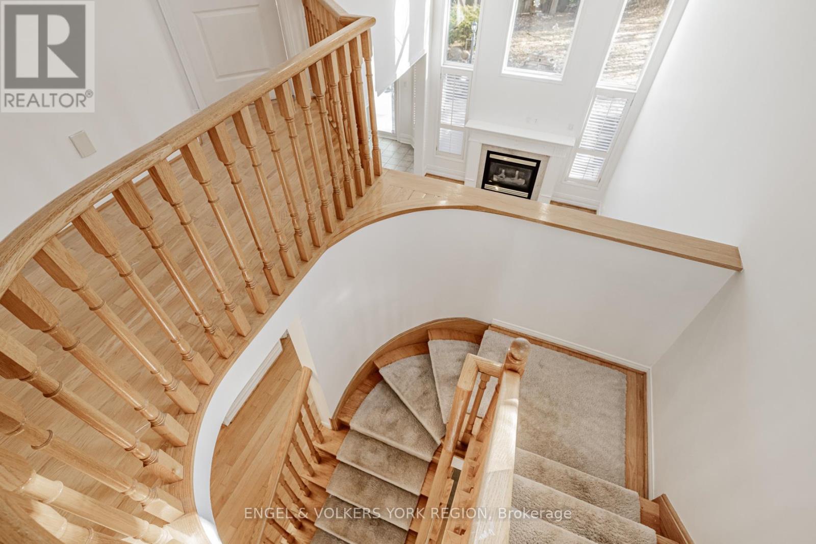 130 Old Colony Road, Richmond Hill (Oak Ridges Lake Wilcox), Ontario  L4E 3V1 - Photo 26 - N12378880