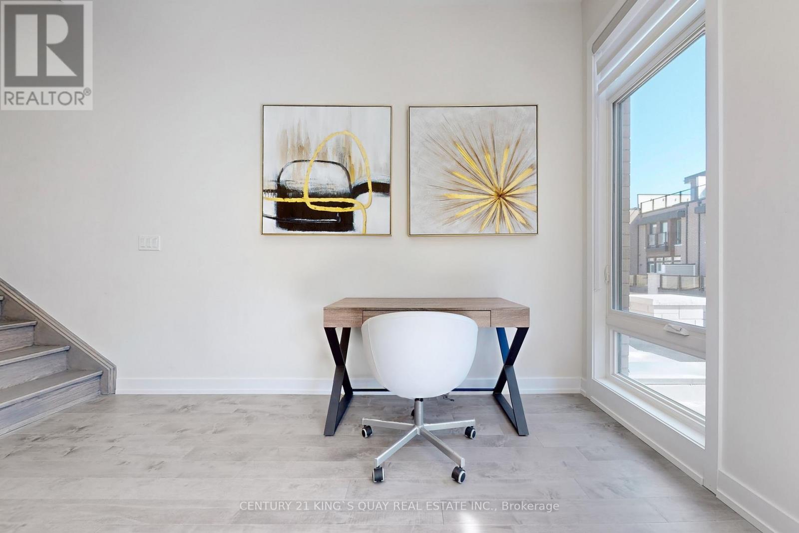16 Credit Lane, Richmond Hill (Jefferson), Ontario  L4E 1G9 - Photo 6 - N12378885