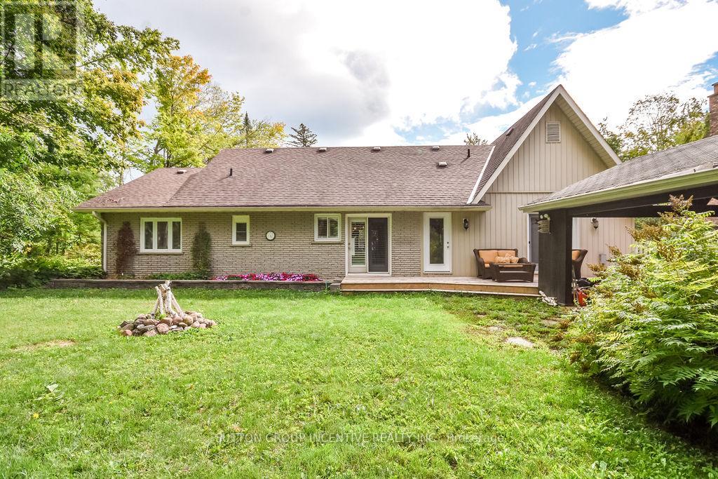 3528 Glenhaven Beach Road, Innisfil, Ontario  L9S 2Z3 - Photo 11 - N12378906
