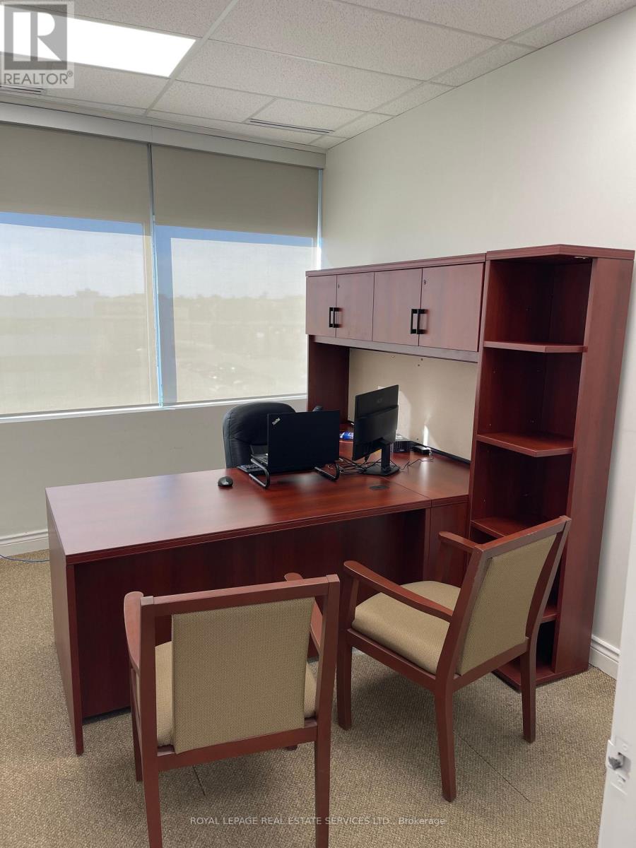 411 - 9140 Leslie Street, Richmond Hill (Beaver Creek Business Park), Ontario  L4B 0A9 - Photo 4 - N12378936