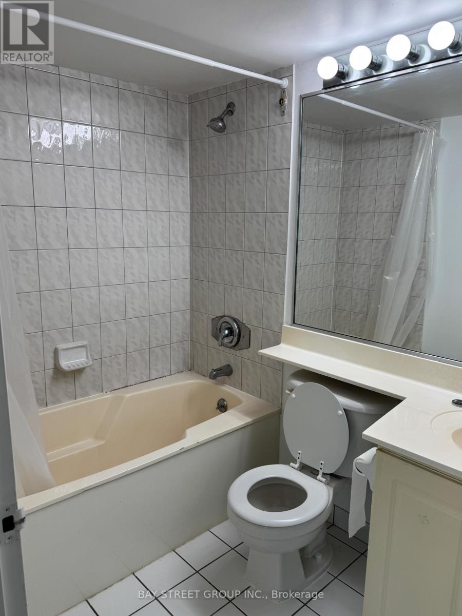 313 - 8 Lee Centre Drive, Toronto, Ontario  M1H 3H8 - Photo 13 - E12329551