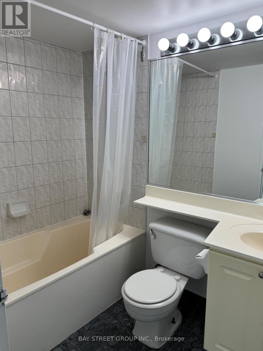 313 - 8 Lee Centre Drive, Toronto, Ontario  M1H 3H8 - Photo 12 - E12329551