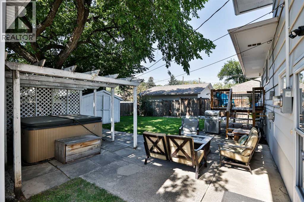 Property at 1020 Fern Crescent S image 3