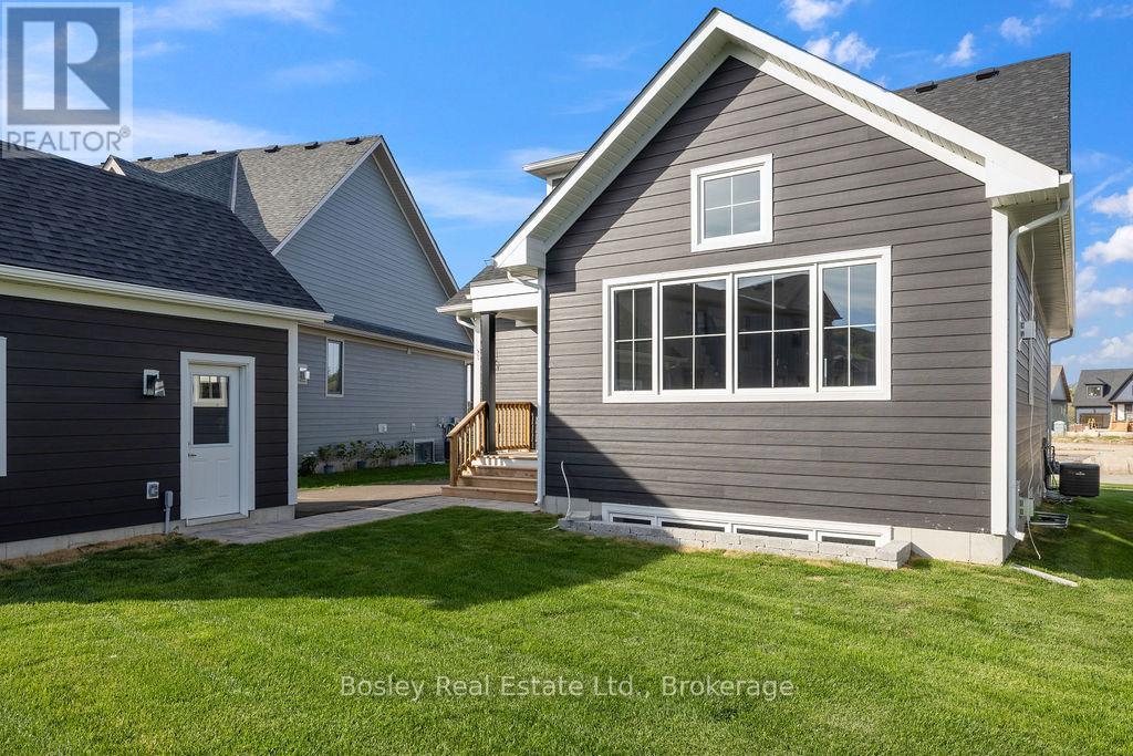 163 Sugar Maple Street, Blue Mountains, Ontario  L9Y 0Z3 - Photo 7 - X12378949