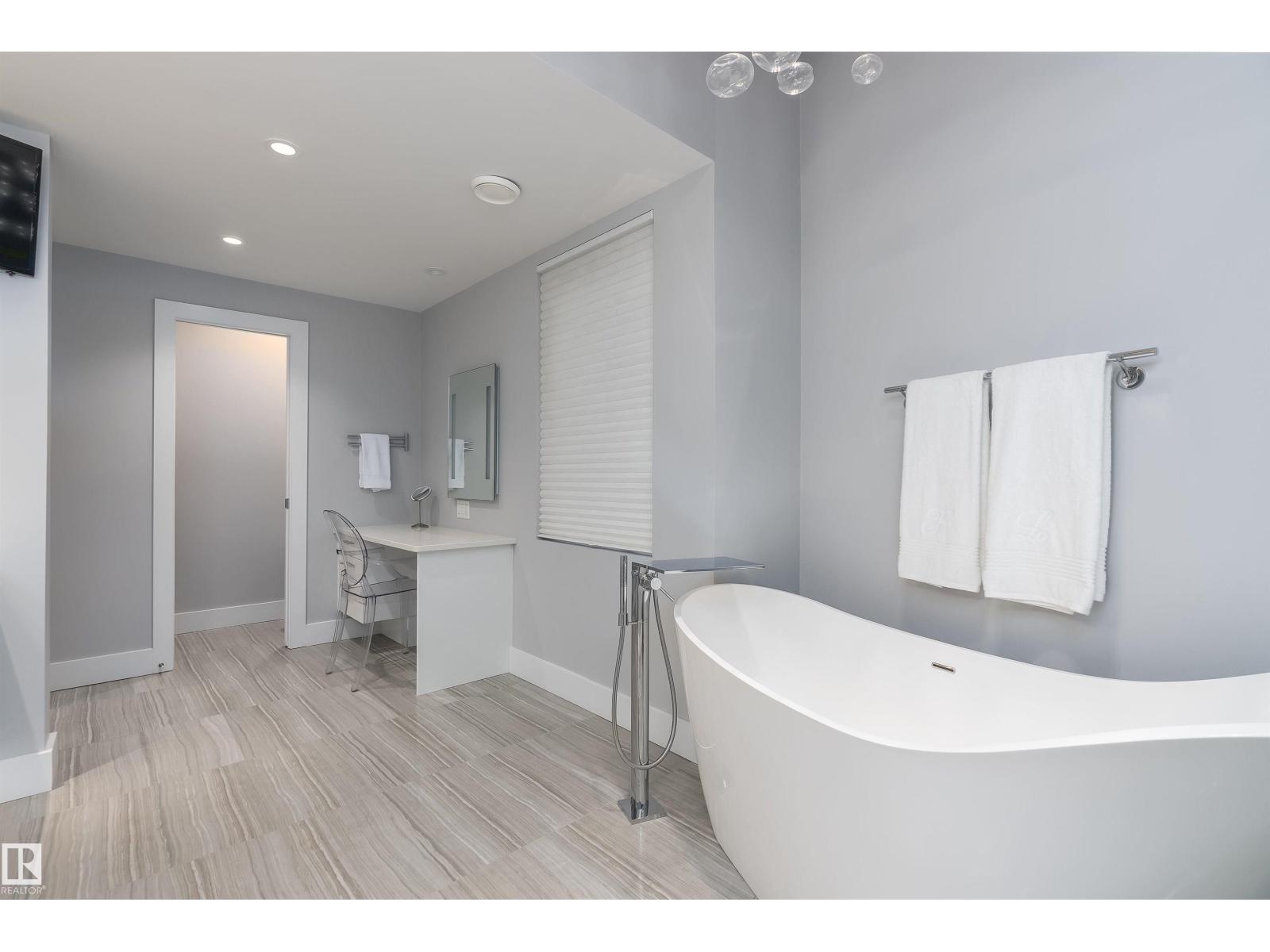 9509 99b St Nw, Edmonton, Alberta  T6E 3X1 - Photo 40 - E4454014