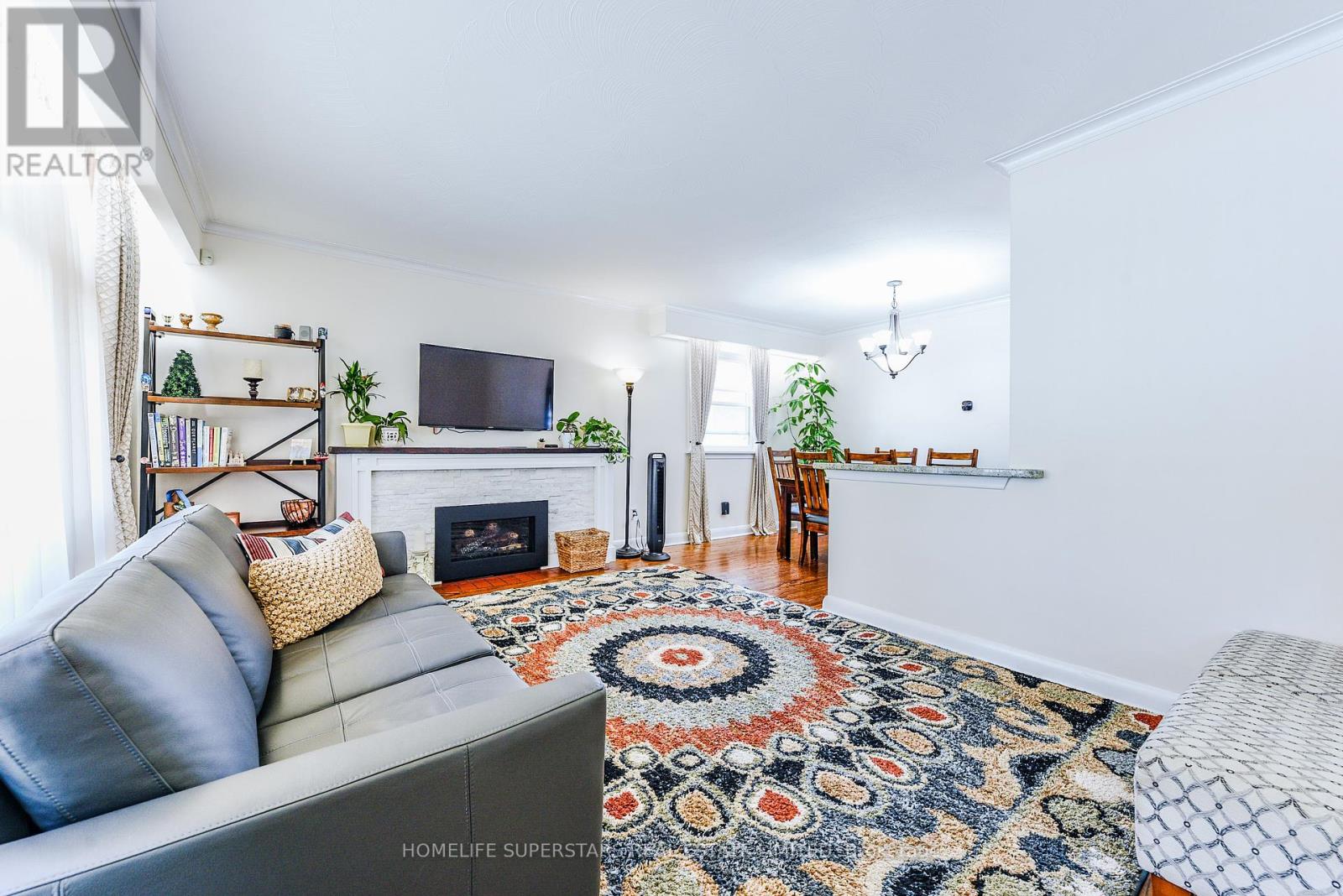3987 Bloor Street W, Toronto, Ontario  M9B 1M2 - Photo 4 - W12378836