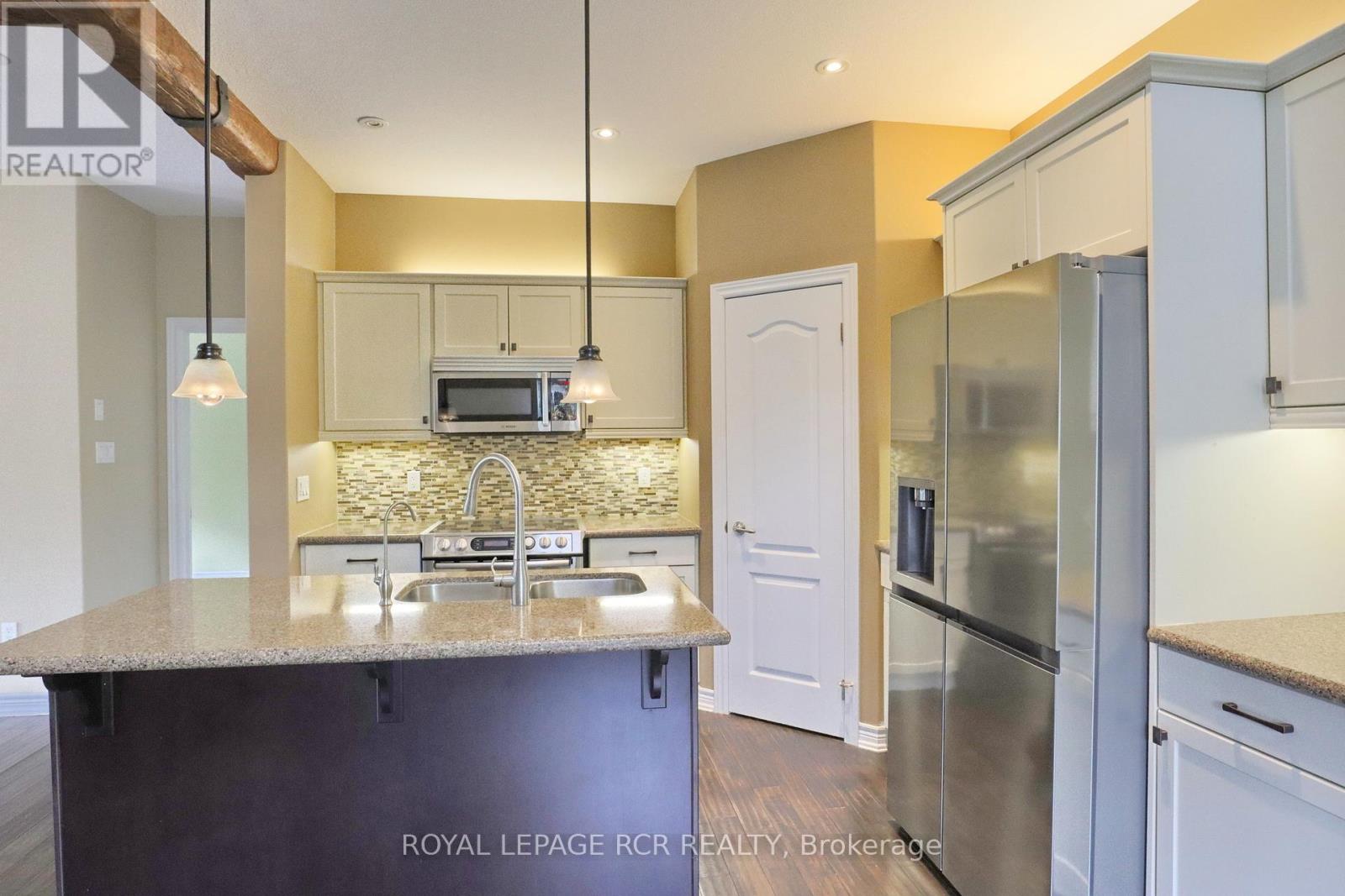 177 Preston Drive, Orangeville, Ontario  L9W 0C9 - Photo 4 - W12378868