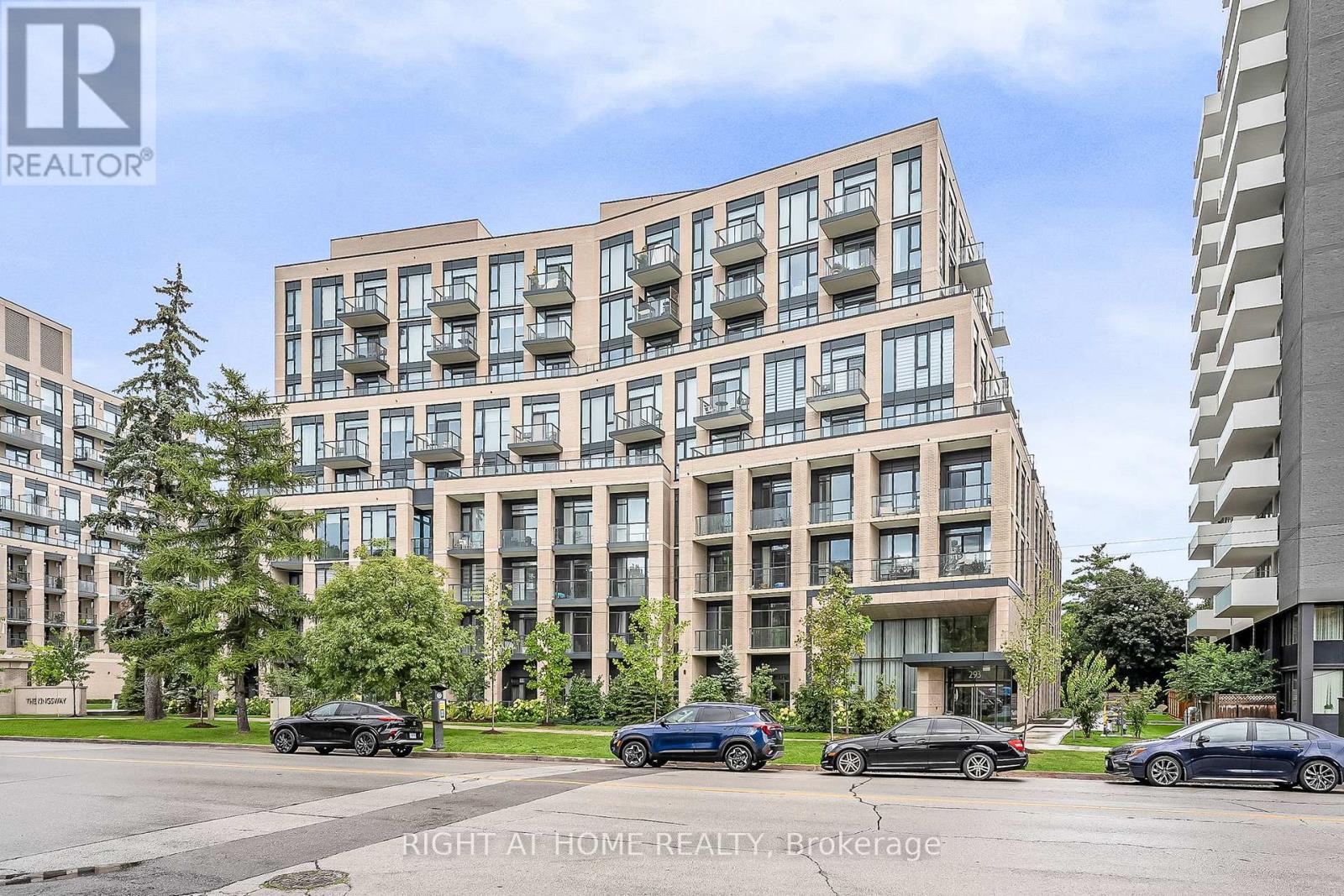 504 - 293 THE KINGSWAY, Toronto, Ontario