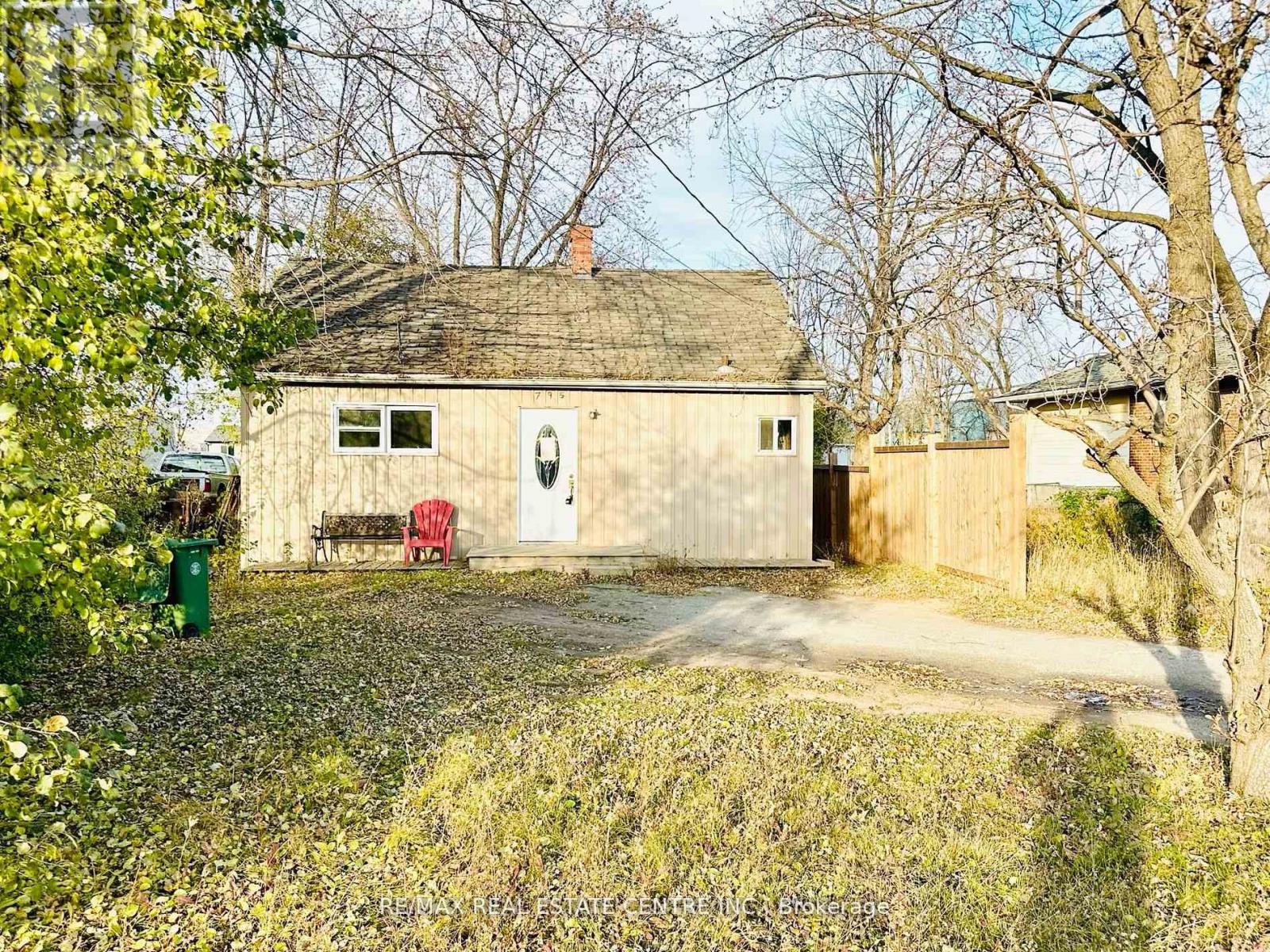 Property at 795 BARTON STREET image 1