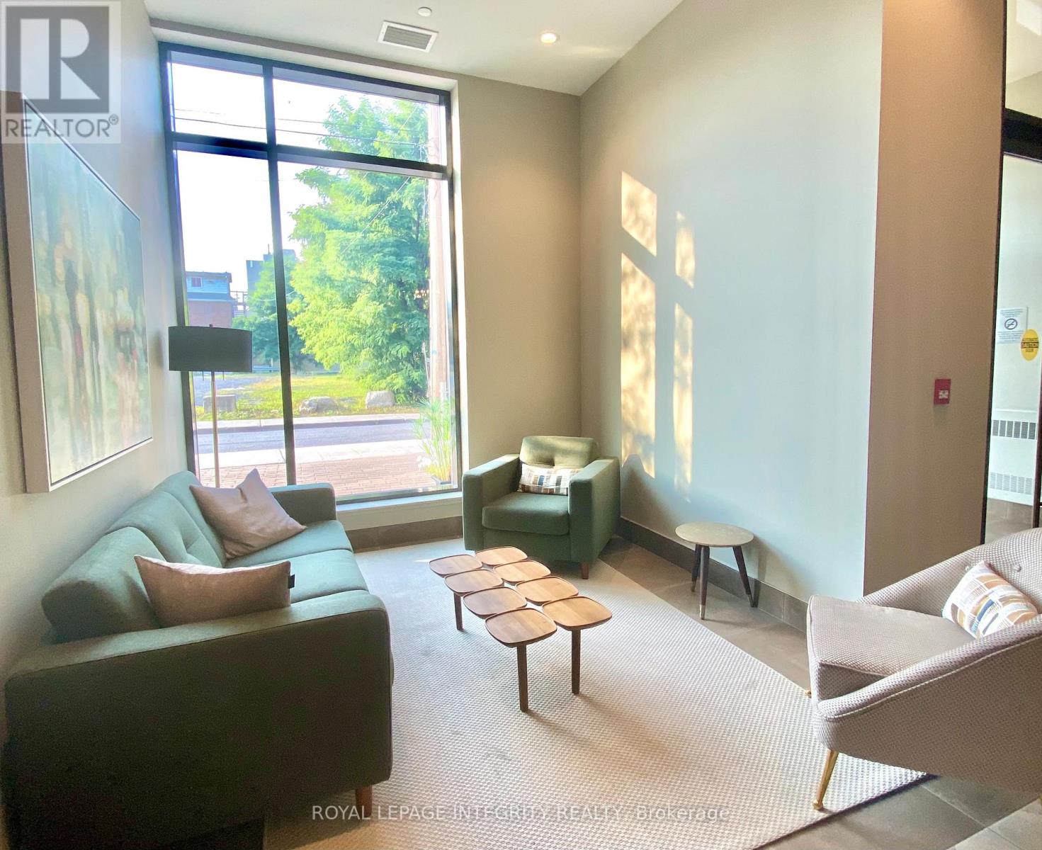 315 - 60 Springhurst Avenue, Ottawa, Ontario  K1S 5V7 - Photo 3 - X12378967