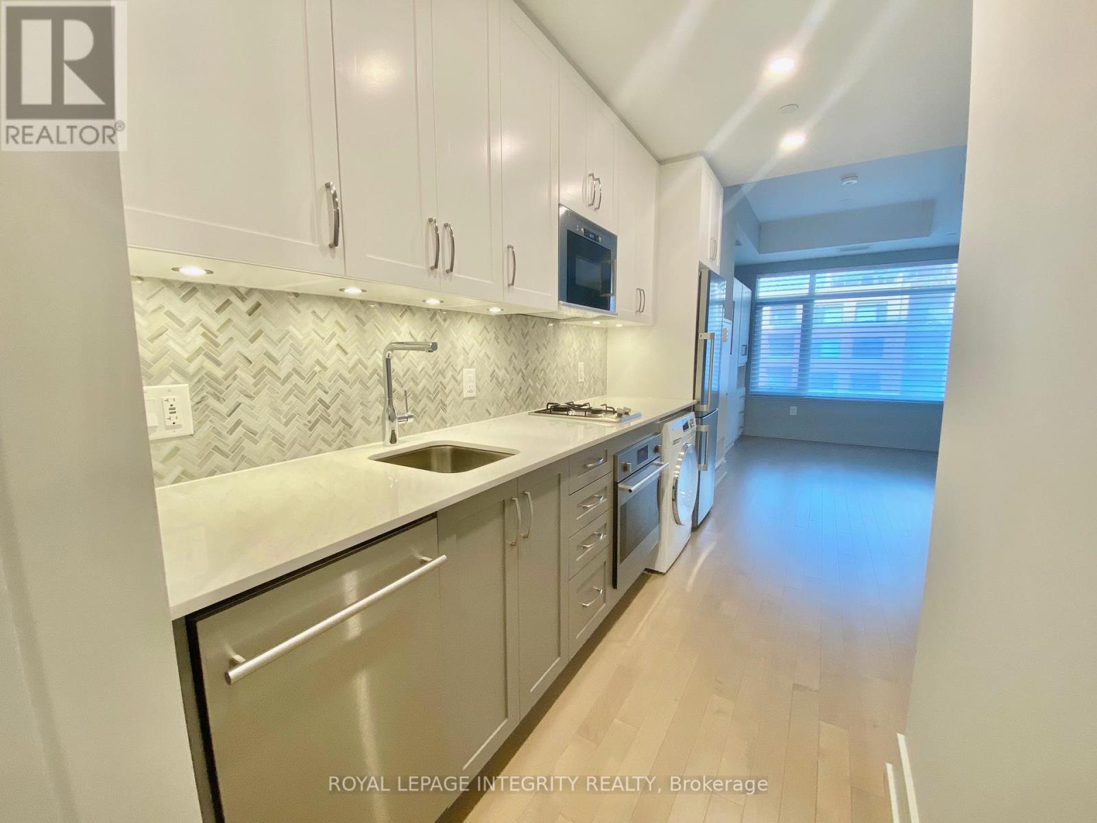 315 - 60 Springhurst Avenue, Ottawa, Ontario  K1S 5V7 - Photo 5 - X12378967