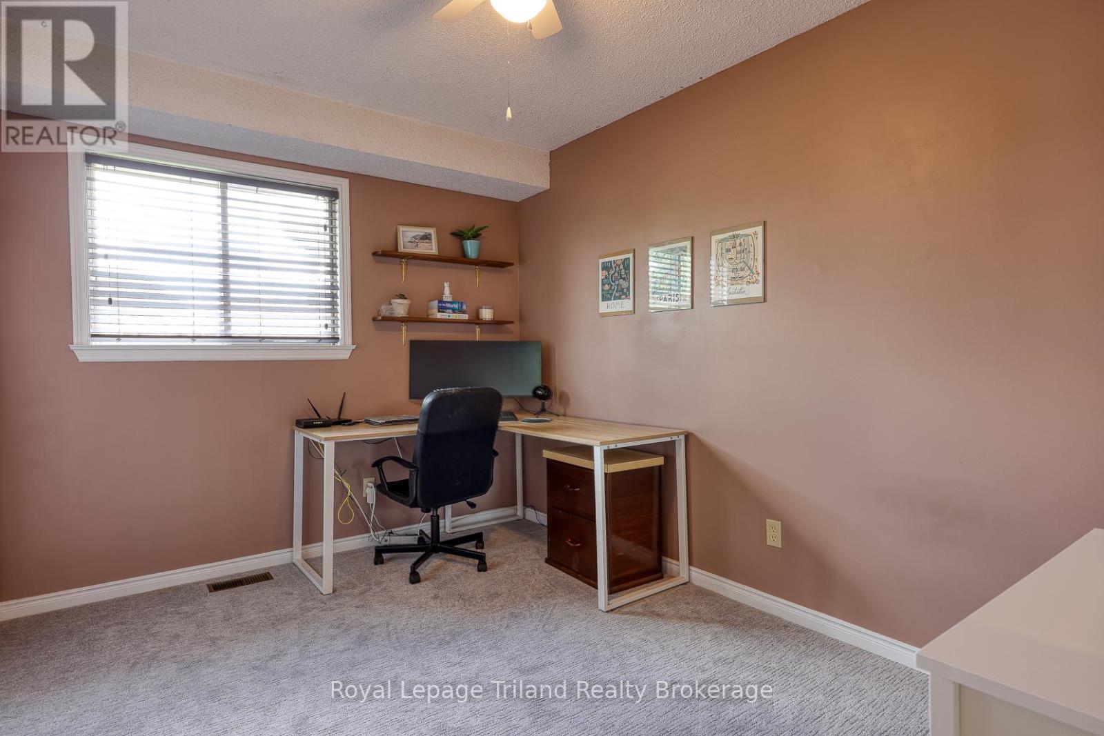 29 Laurel Crescent, Ingersoll, Ontario  N5C 3S9 - Photo 14 - X12378996