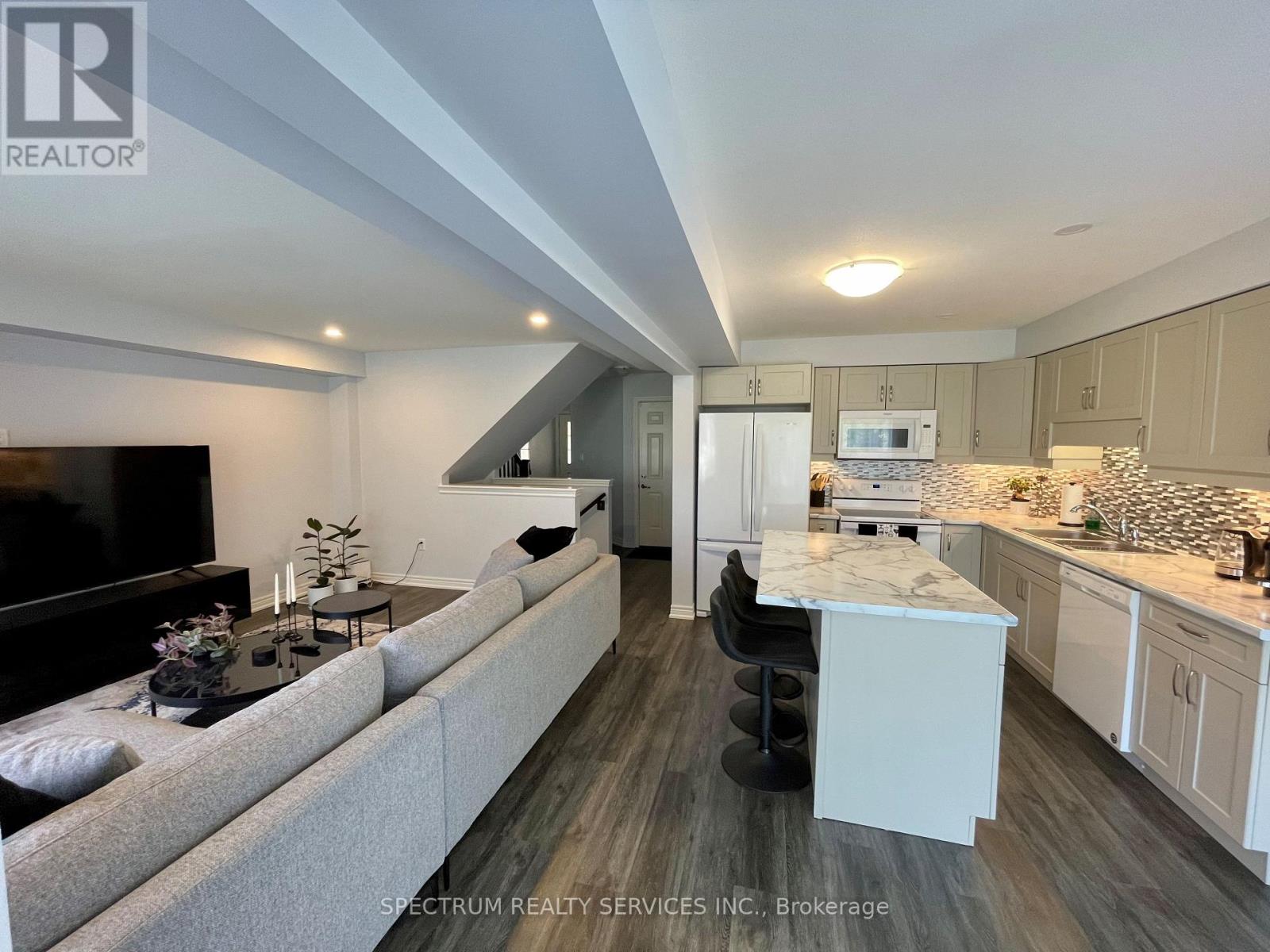8009 Cole Court, Niagara Falls, Ontario  L2G 0H8 - Photo 8 - X12378888