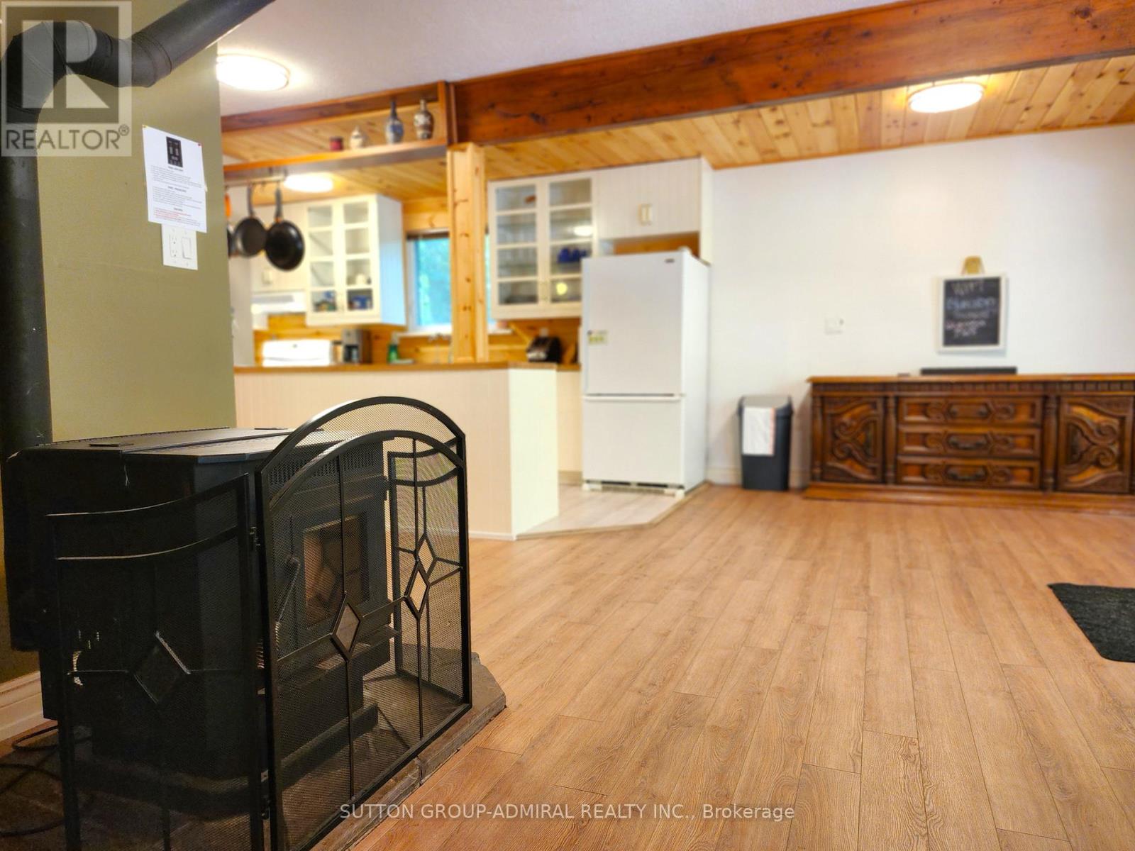 525 Waltonian Drive, Nipissing, Ontario  P0H 1H0 - Photo 7 - X12378927