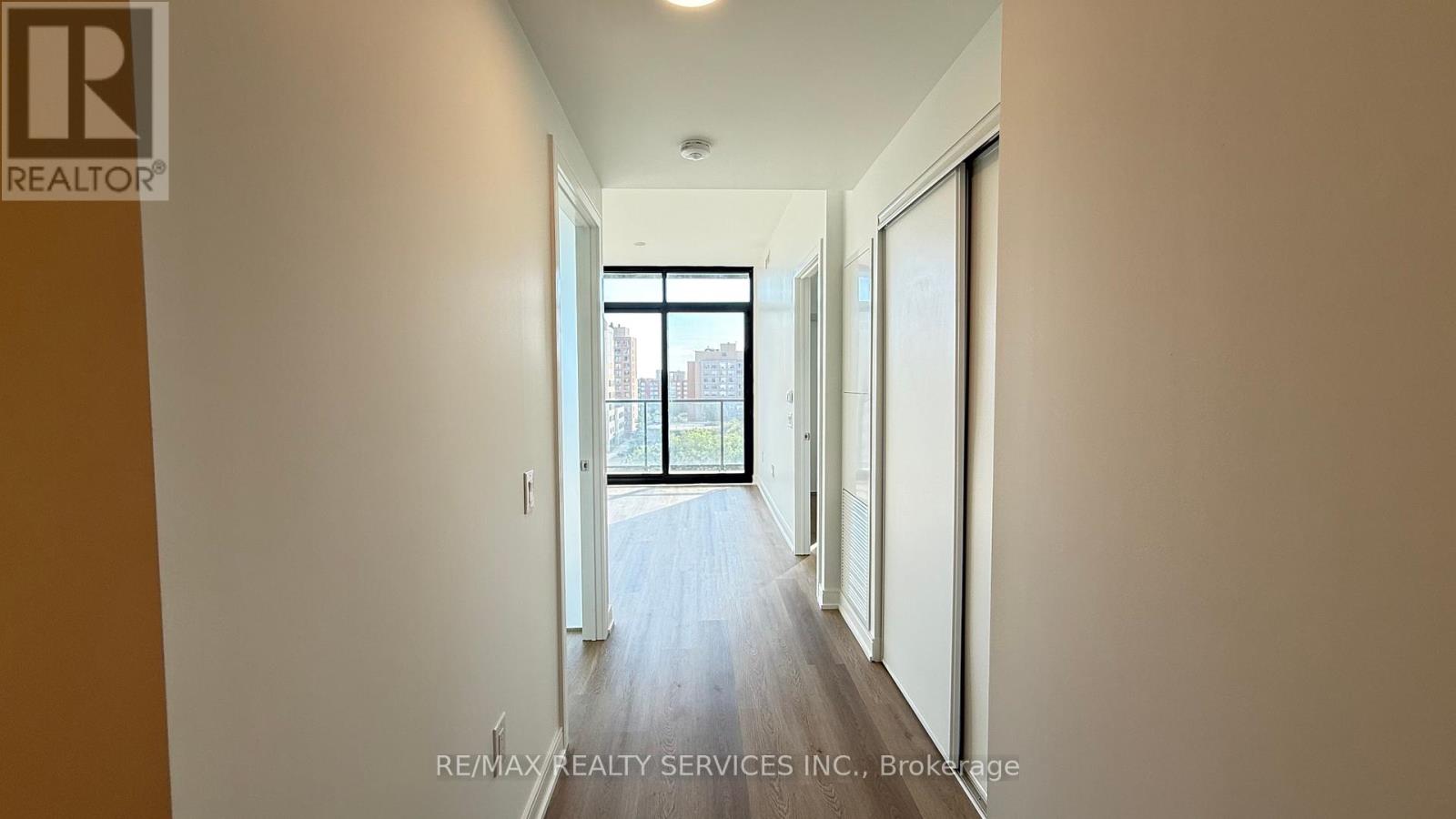 720 - 3009 Novar Road, Mississauga, Ontario  L5B 1H7 - Photo 12 - W12378799