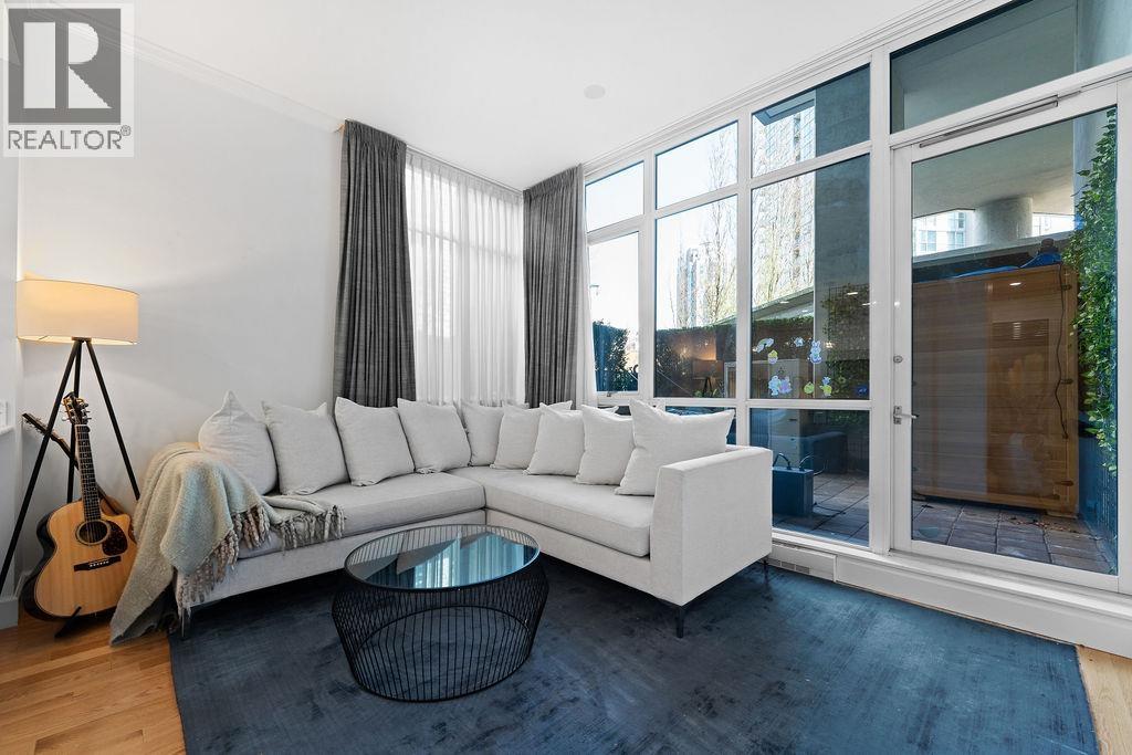 471 Beach Crescent, Vancouver, British Columbia  V6Z 3B9 - Photo 14 - R3043173