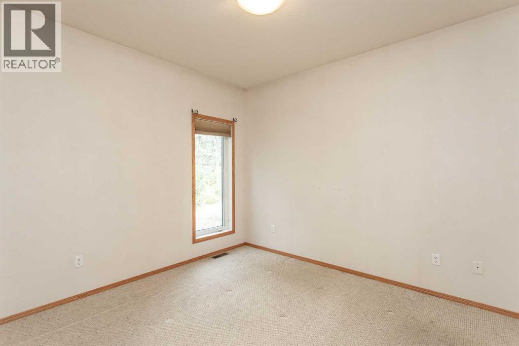 126 4th Street, Leslieville, Alberta  T0M 1H0 - Photo 24 - A2245769