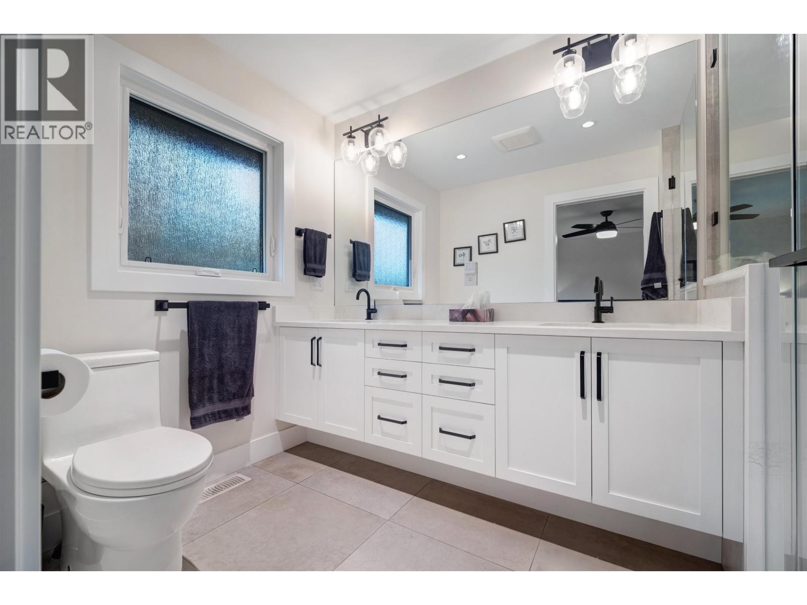 2488 Belloc Street, North Vancouver, British Columbia  V7H 2L1 - Photo 13 - R3043188