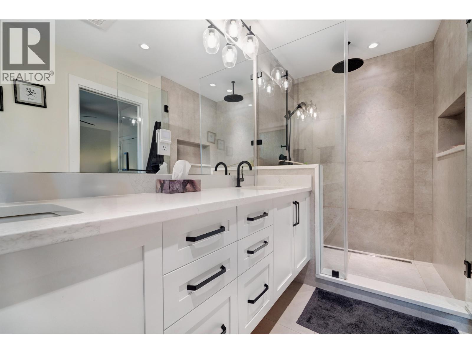 2488 Belloc Street, North Vancouver, British Columbia  V7H 2L1 - Photo 14 - R3043188