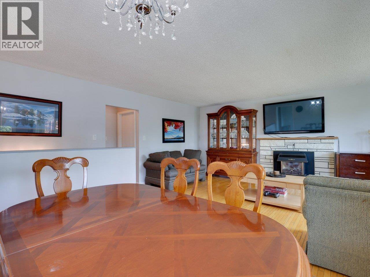 408 E 18th Street, North Vancouver, British Columbia V7L 2Y2 - Photo 7 - R3043212