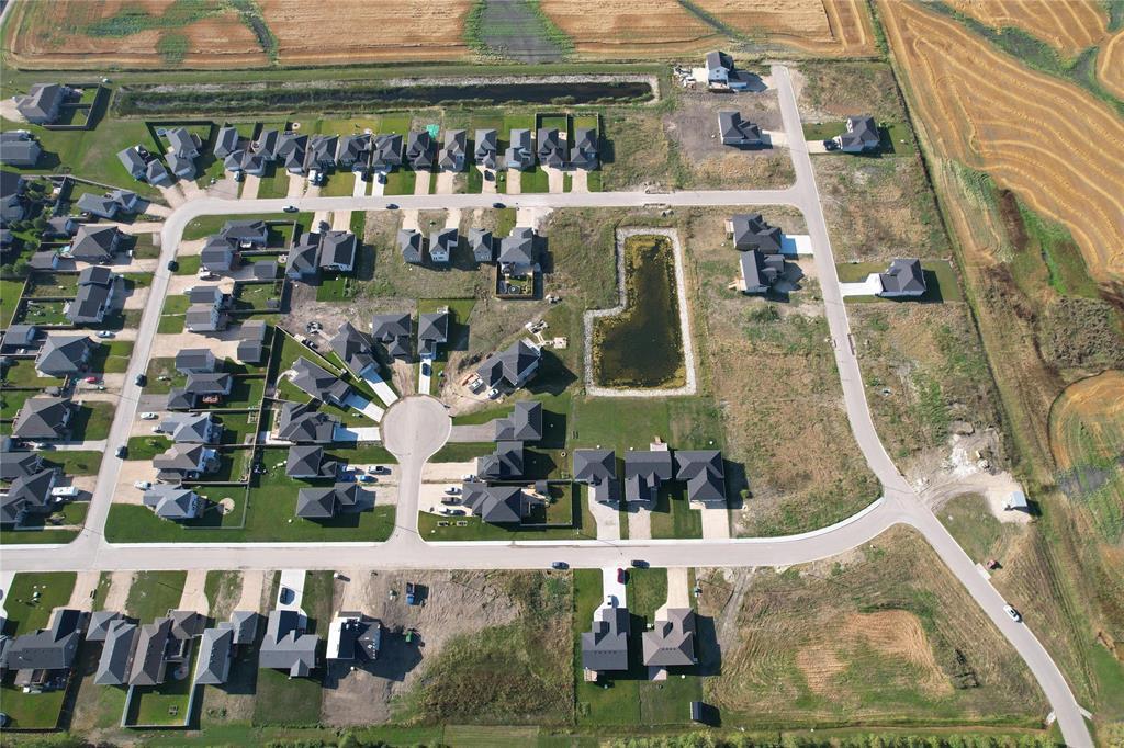 51 Falcon Drive, New Bothwell, Manitoba  R0A 1C0 - Photo 4 - 202522104