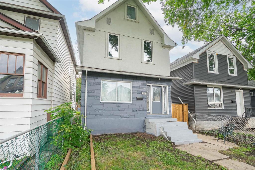 861 Lipton Street, Winnipeg, Manitoba  R3E 2L4 - Photo 1 - 202521151