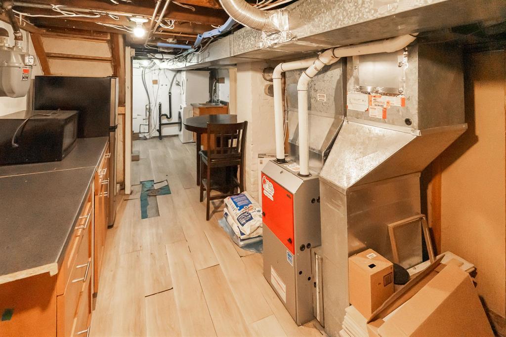 861 Lipton Street, Winnipeg, Manitoba  R3E 2L4 - Photo 36 - 202521151