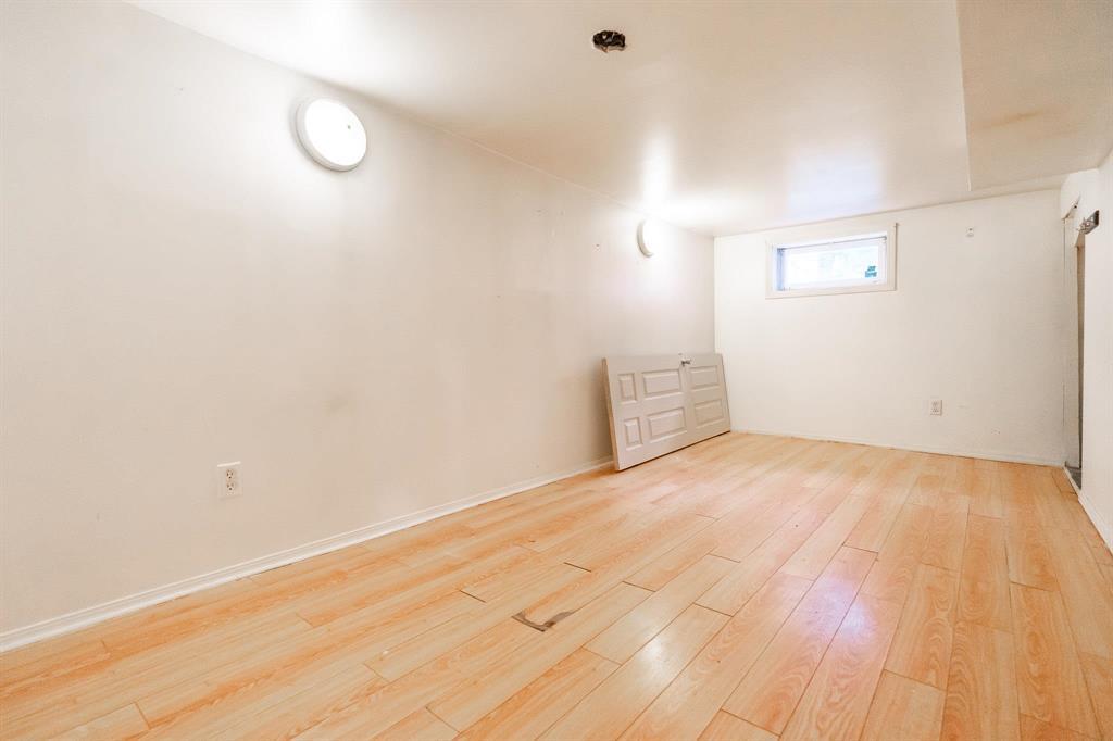 861 Lipton Street, Winnipeg, Manitoba  R3E 2L4 - Photo 38 - 202521151