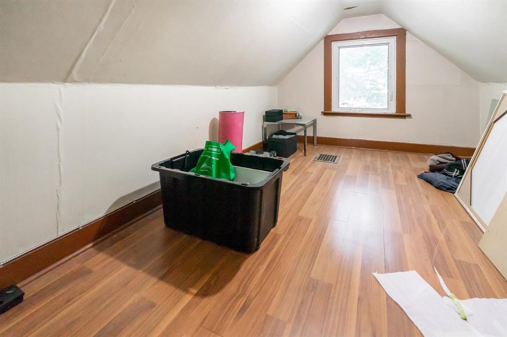 861 Lipton Street, Winnipeg, Manitoba  R3E 2L4 - Photo 39 - 202521151