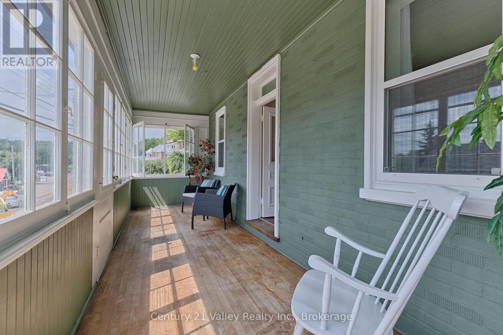 199 Bonnechere Street W, Bonnechere Valley, Ontario  K0J 1T0 - Photo 22 - X12282224