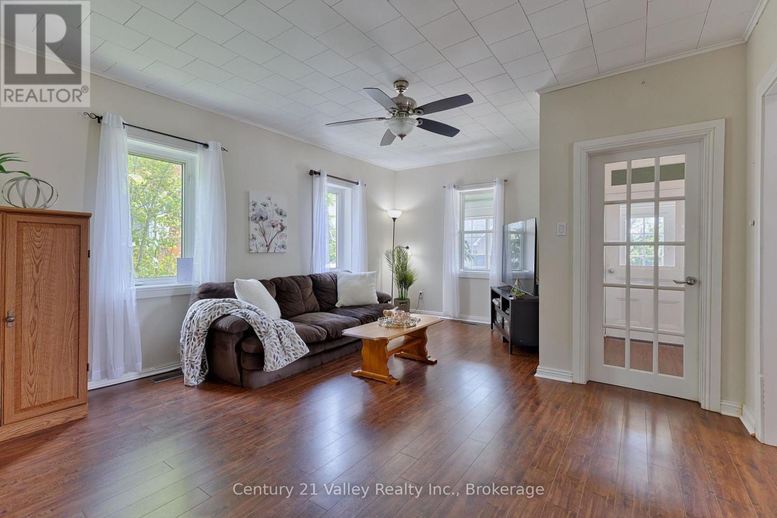 199 Bonnechere Street W, Bonnechere Valley, Ontario  K0J 1T0 - Photo 12 - X12282224