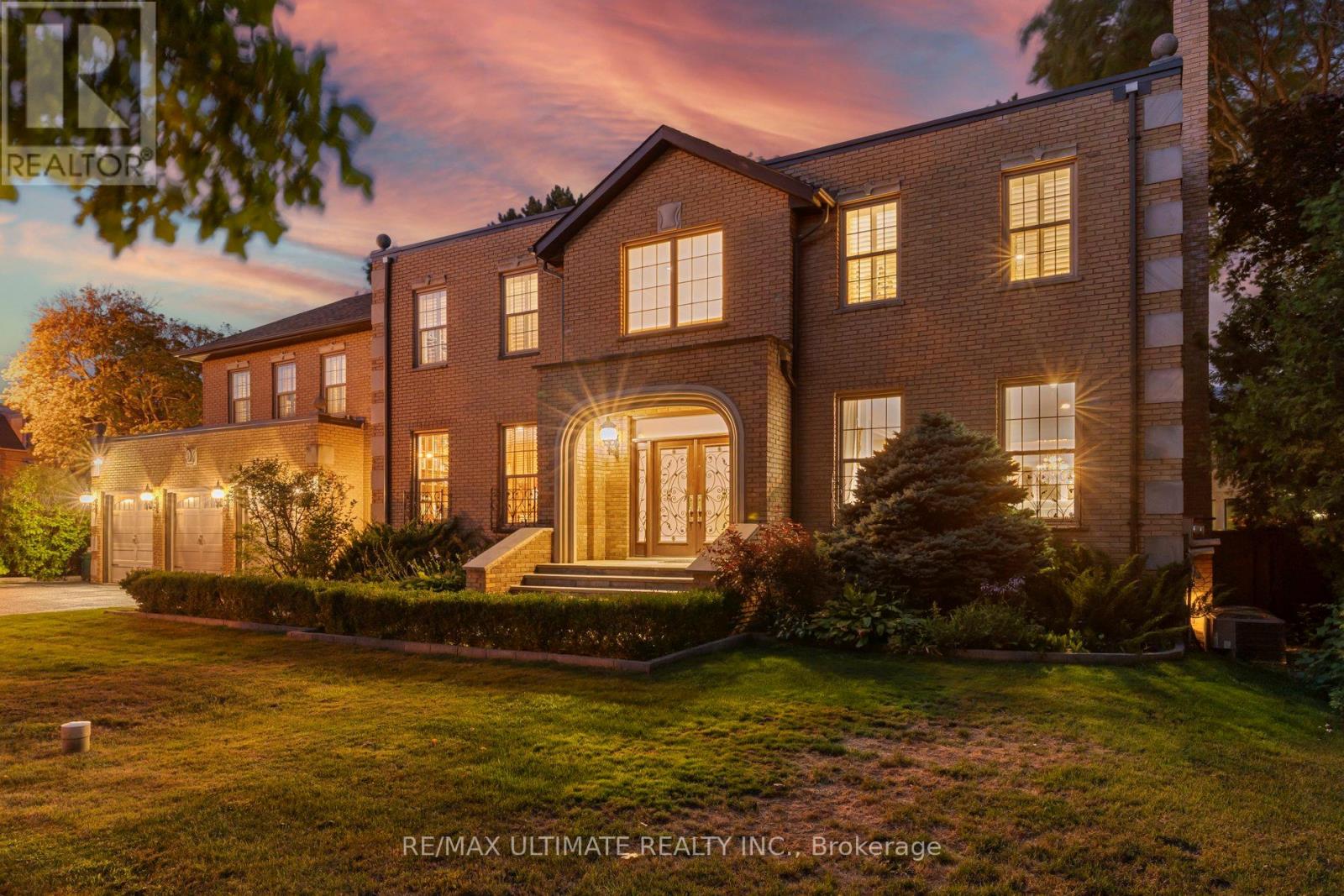 Property at 1 VERSAILLES COURT image 5