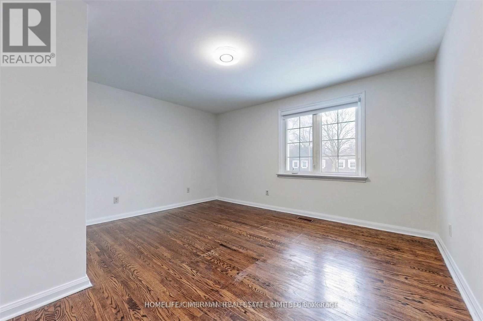 215 Grandview Avenue, Markham, Ontario  L3T 1J3 - Photo 21 - N12366876