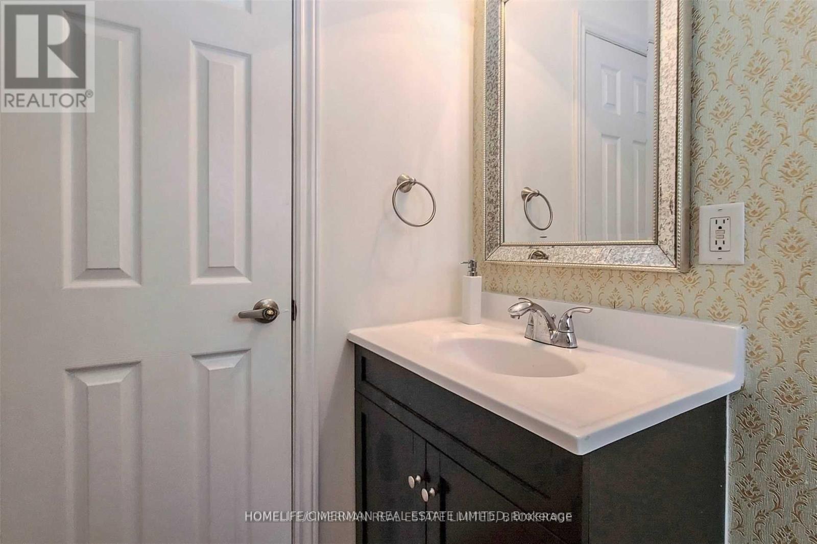 215 Grandview Avenue, Markham, Ontario  L3T 1J3 - Photo 15 - N12366876