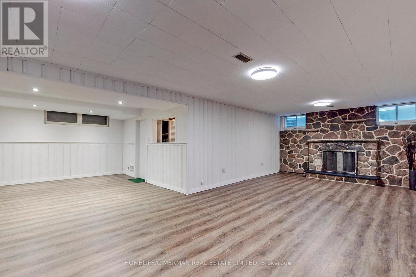 215 Grandview Avenue, Markham, Ontario  L3T 1J3 - Photo 35 - N12366876