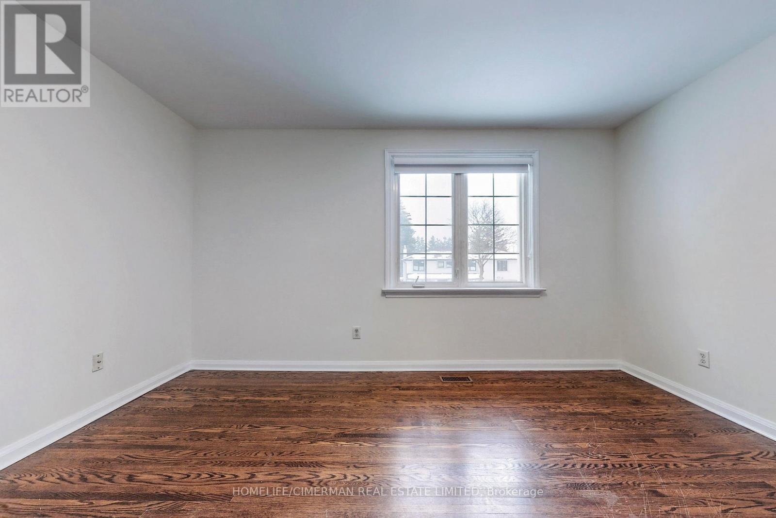 215 Grandview Avenue, Markham, Ontario  L3T 1J3 - Photo 22 - N12366876