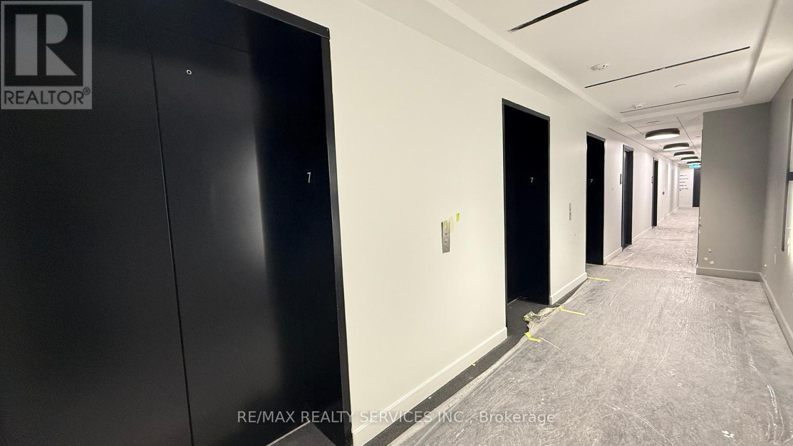 720 - 3009 Novar Road, Mississauga, Ontario  L5B 1H7 - Photo 27 - W12378799