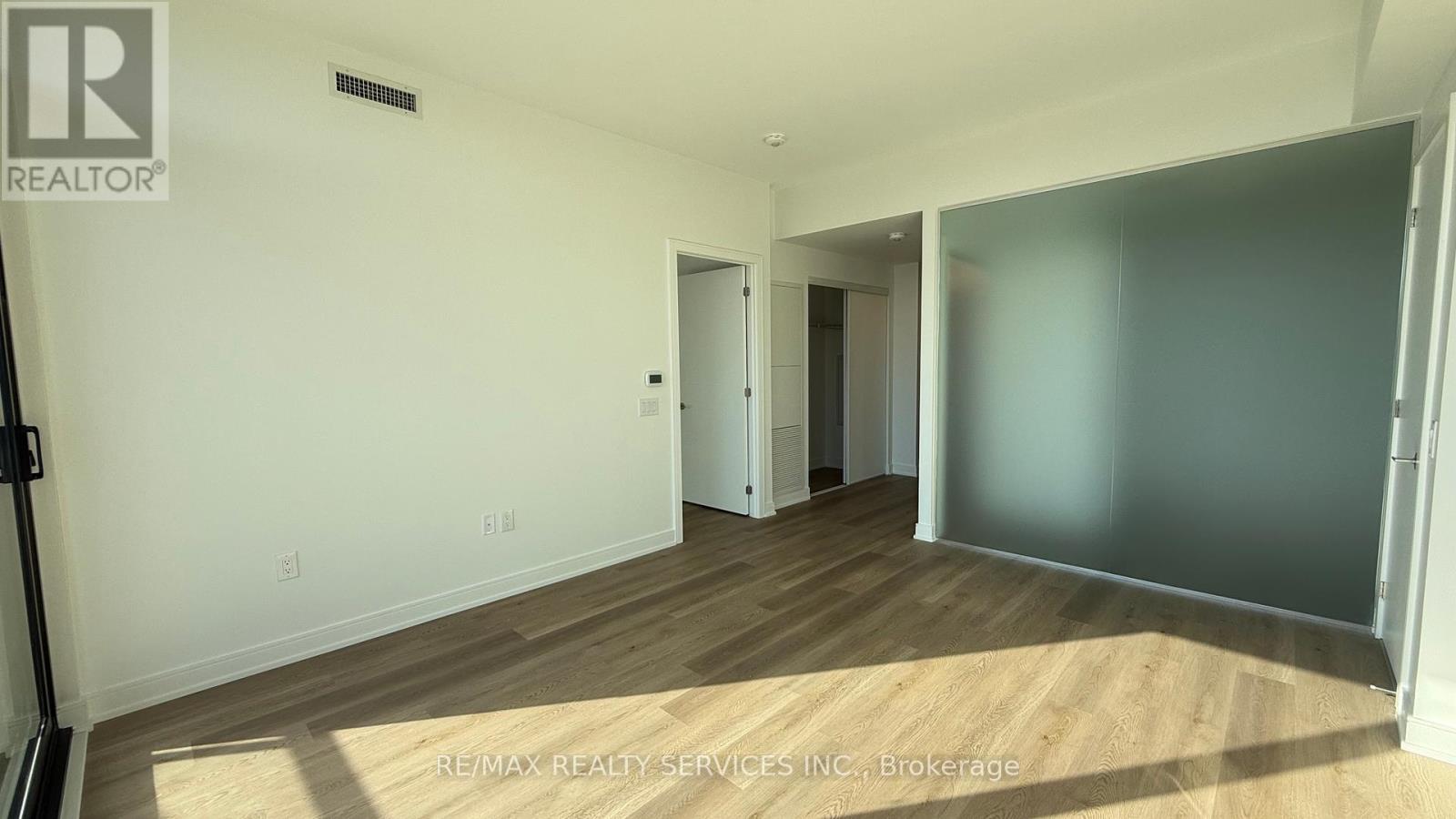 720 - 3009 Novar Road, Mississauga, Ontario  L5B 1H7 - Photo 18 - W12378799