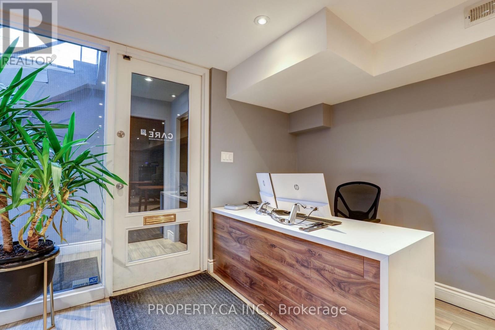 Main & Lower - 142 King Street E, Toronto, Ontario  M5C 1G7 - Photo 11 - C12378951