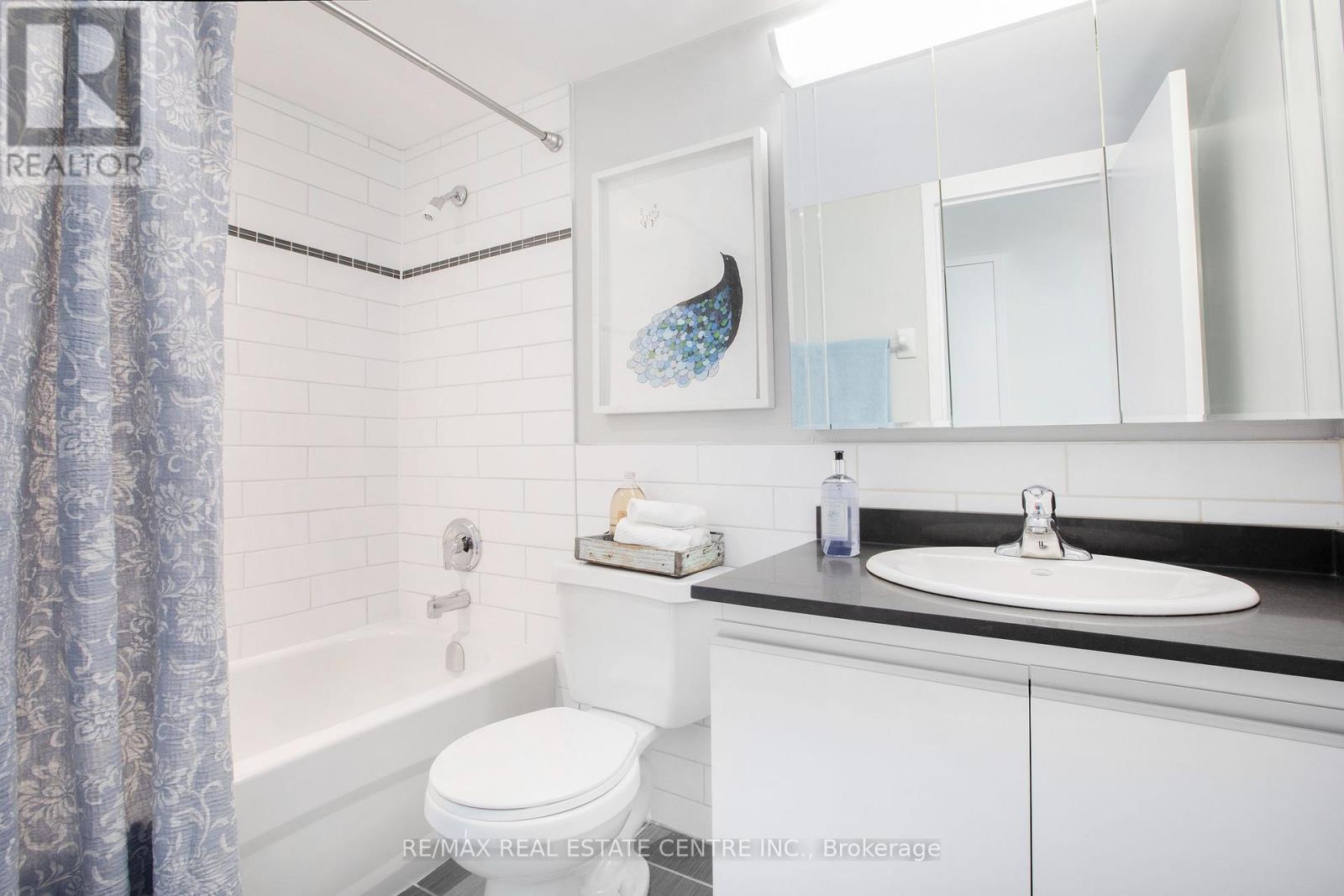 1015 - 50 Graydon Hall Drive, Toronto, Ontario  M3A 3A5 - Photo 17 - C12378986