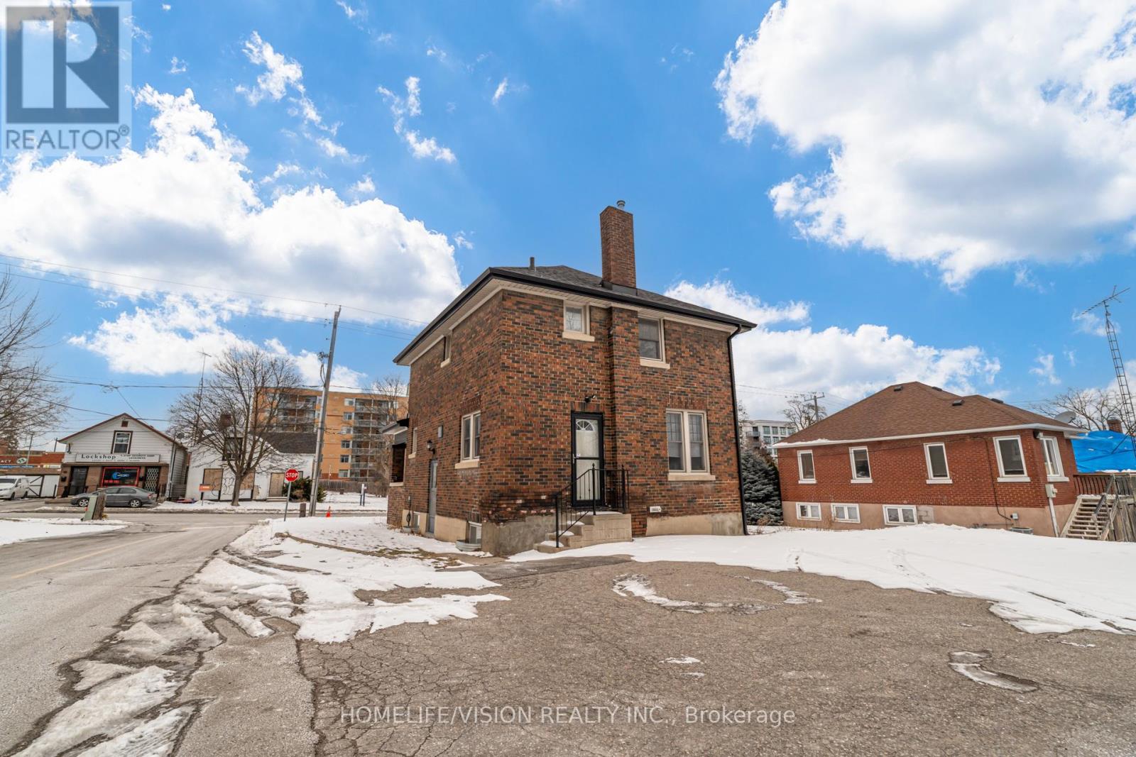 123 Mary Street E, Whitby (Downtown Whitby), Ontario  L1N 2P3 - Photo 38 - E12378995