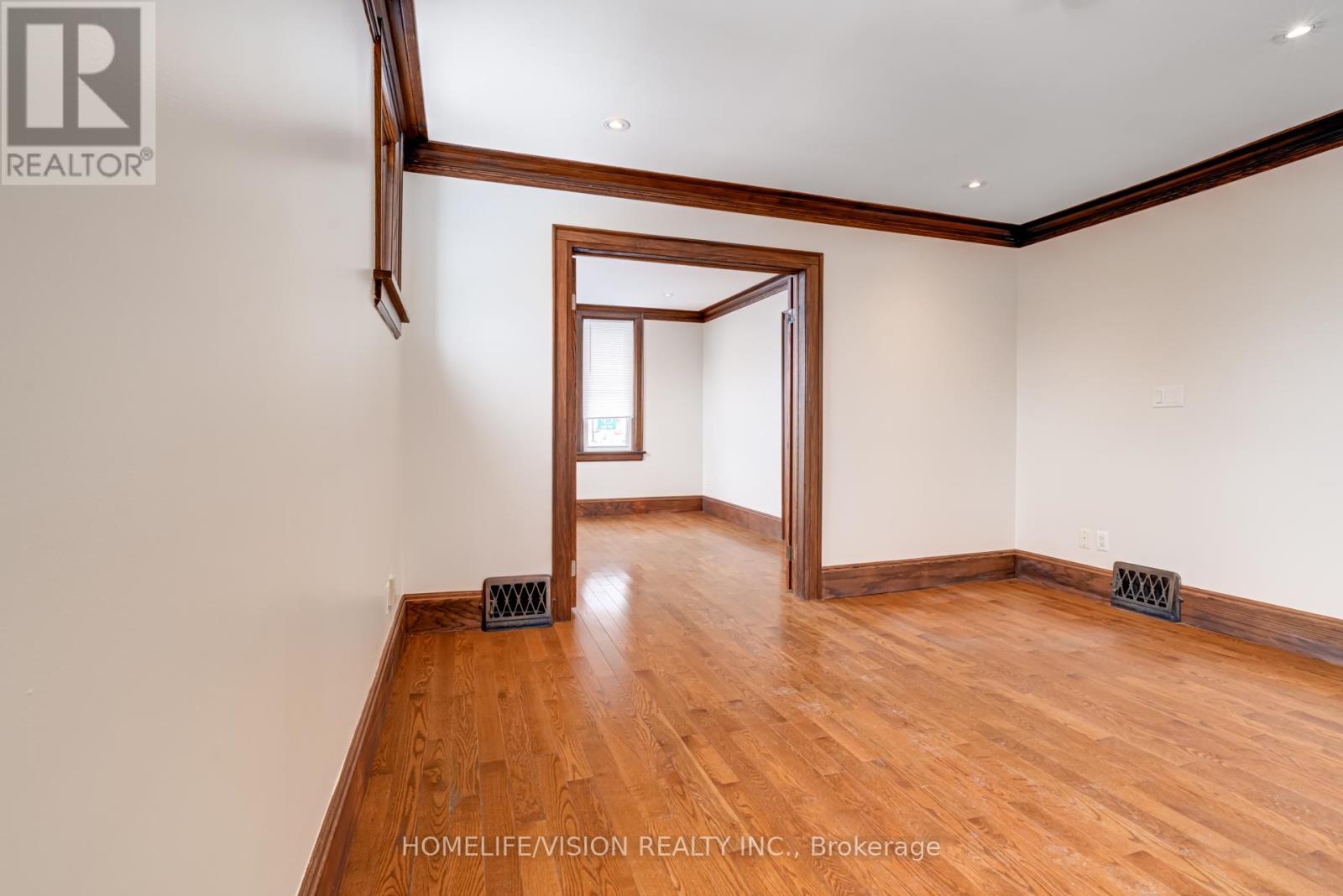 123 Mary Street E, Whitby (Downtown Whitby), Ontario  L1N 2P3 - Photo 7 - E12378995