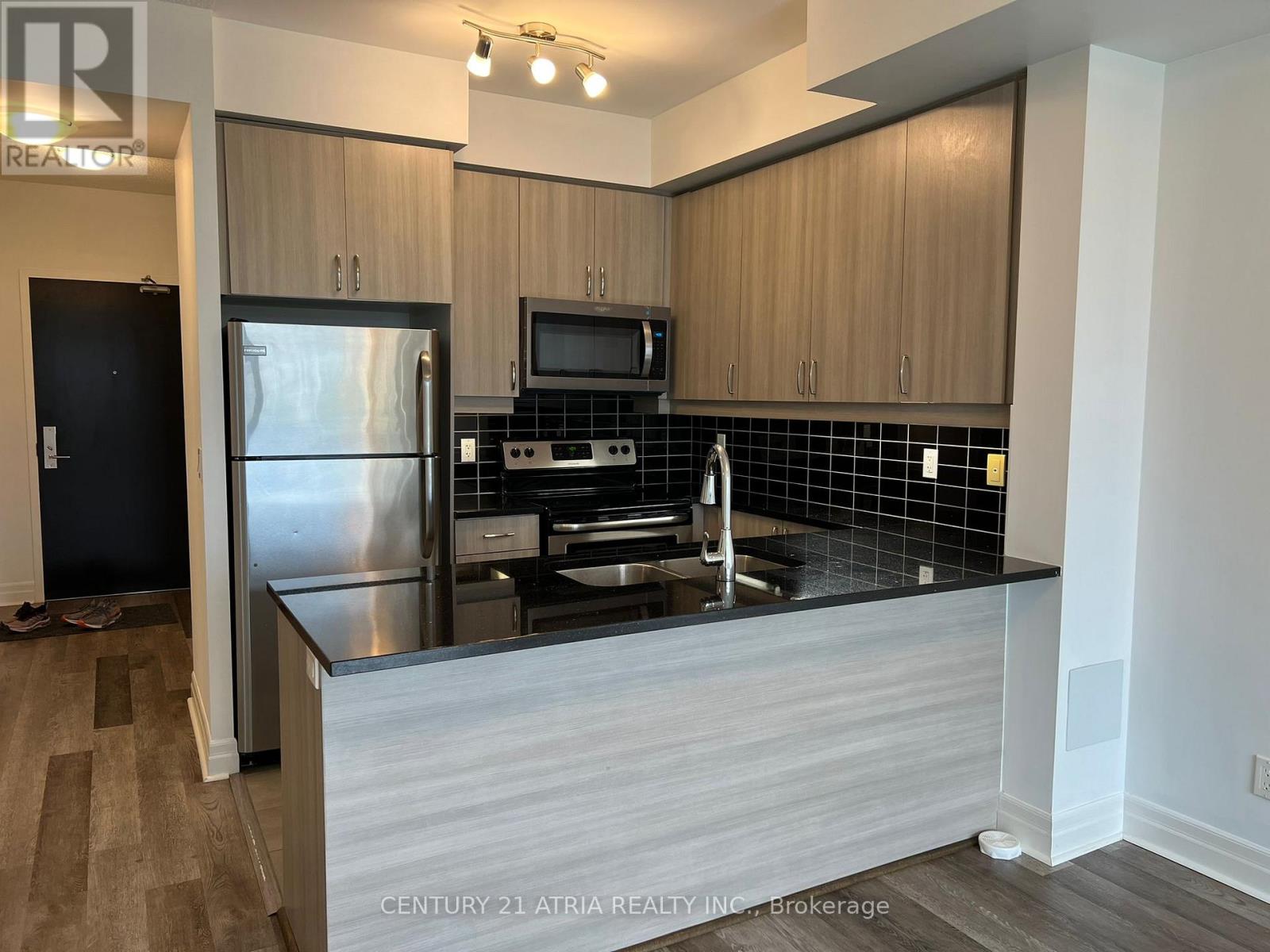 403 - 8110 Birchmount Road, Markham, Ontario  L6G 0E3 - Photo 2 - N12378983