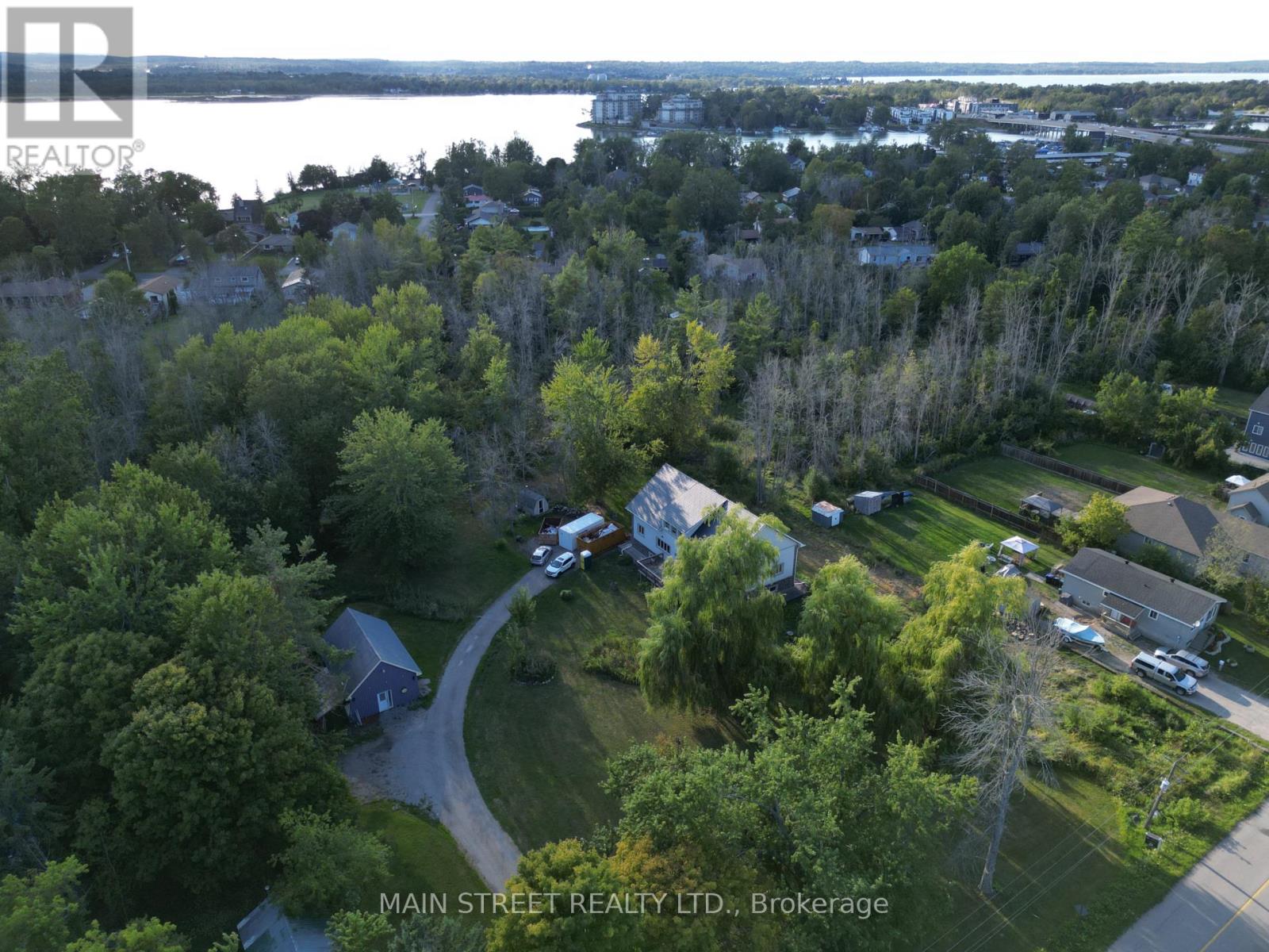 73b Courtland Street, Ramara (Atherley), Ontario  L3V 1A6 - Photo 3 - S12378976