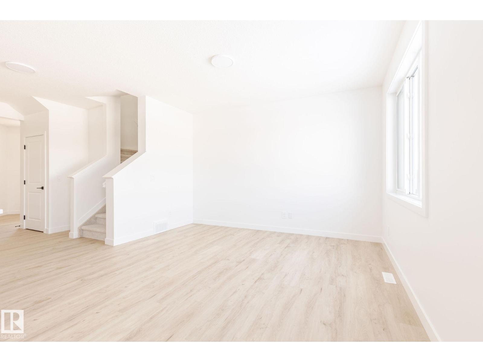 Property at 29 Chartres CL image 5