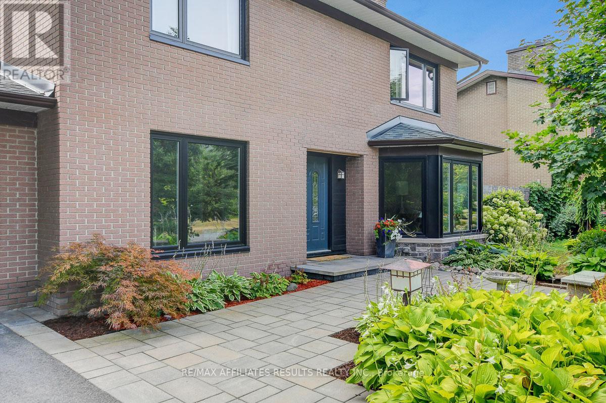 Property at 5 TIFFANY CRESCENT image 3