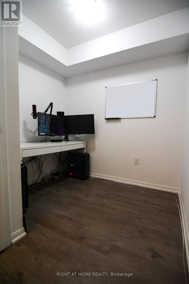 1001 - 3091 Dufferin Street, Toronto, Ontario  M6A 0C4 - Photo 10 - W12378947