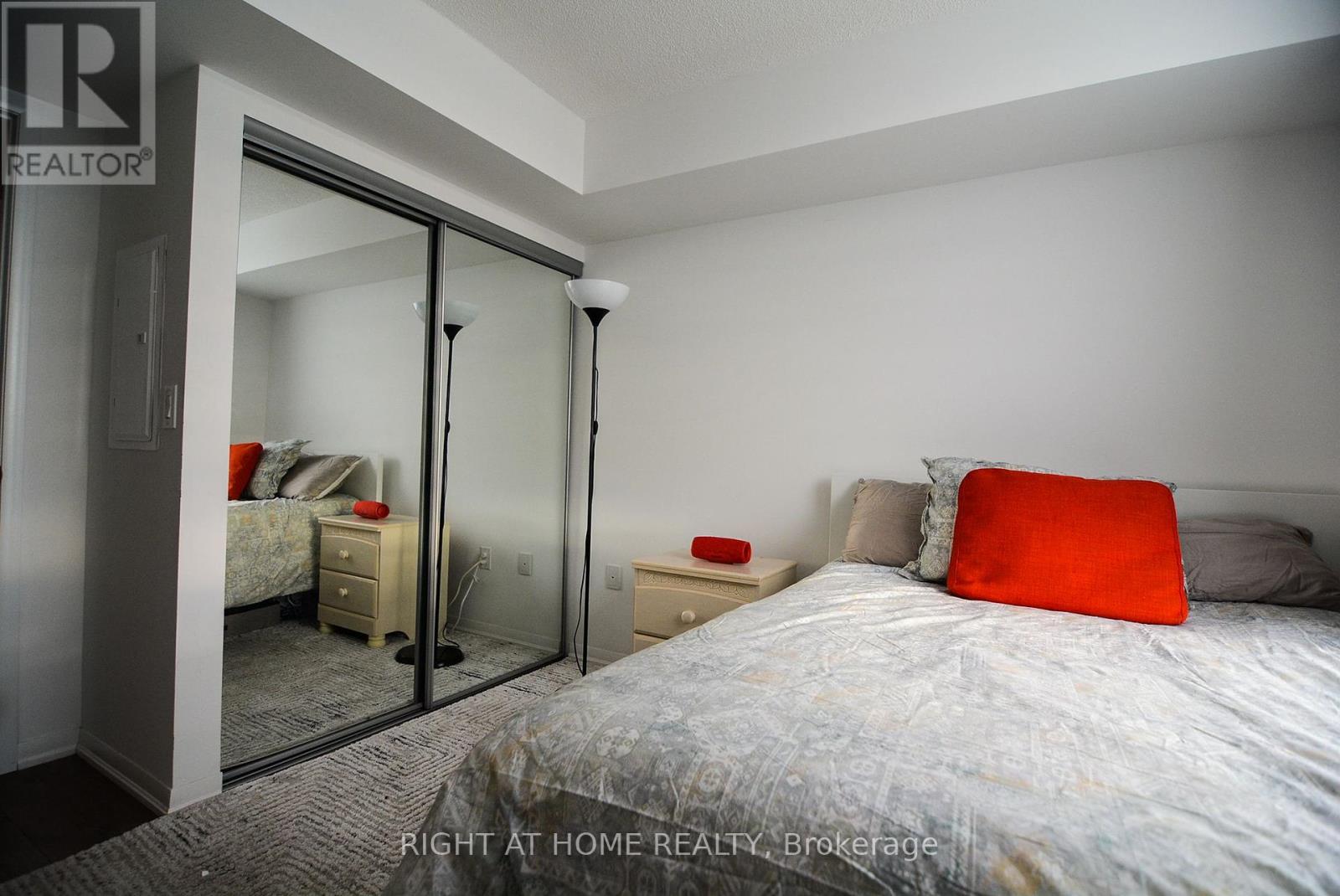 1001 - 3091 Dufferin Street, Toronto, Ontario  M6A 0C4 - Photo 13 - W12378947
