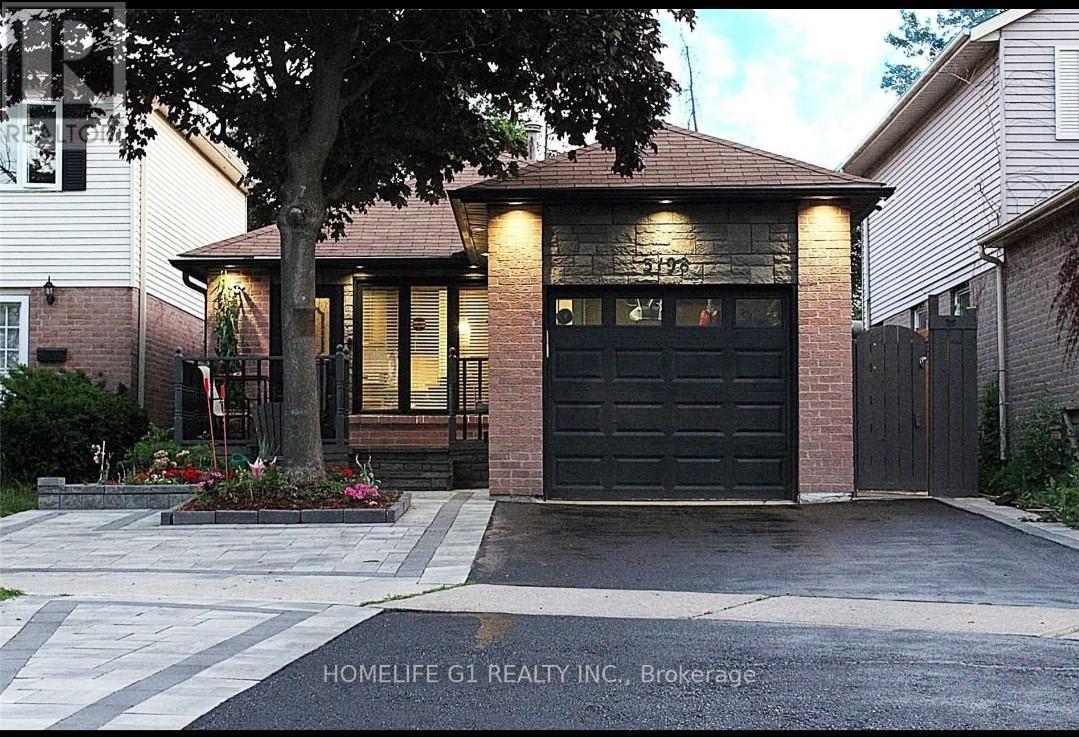 3198 Anderson Crescent, Mississauga, Ontario  L5N 2Y5 - Photo 2 - W12378964